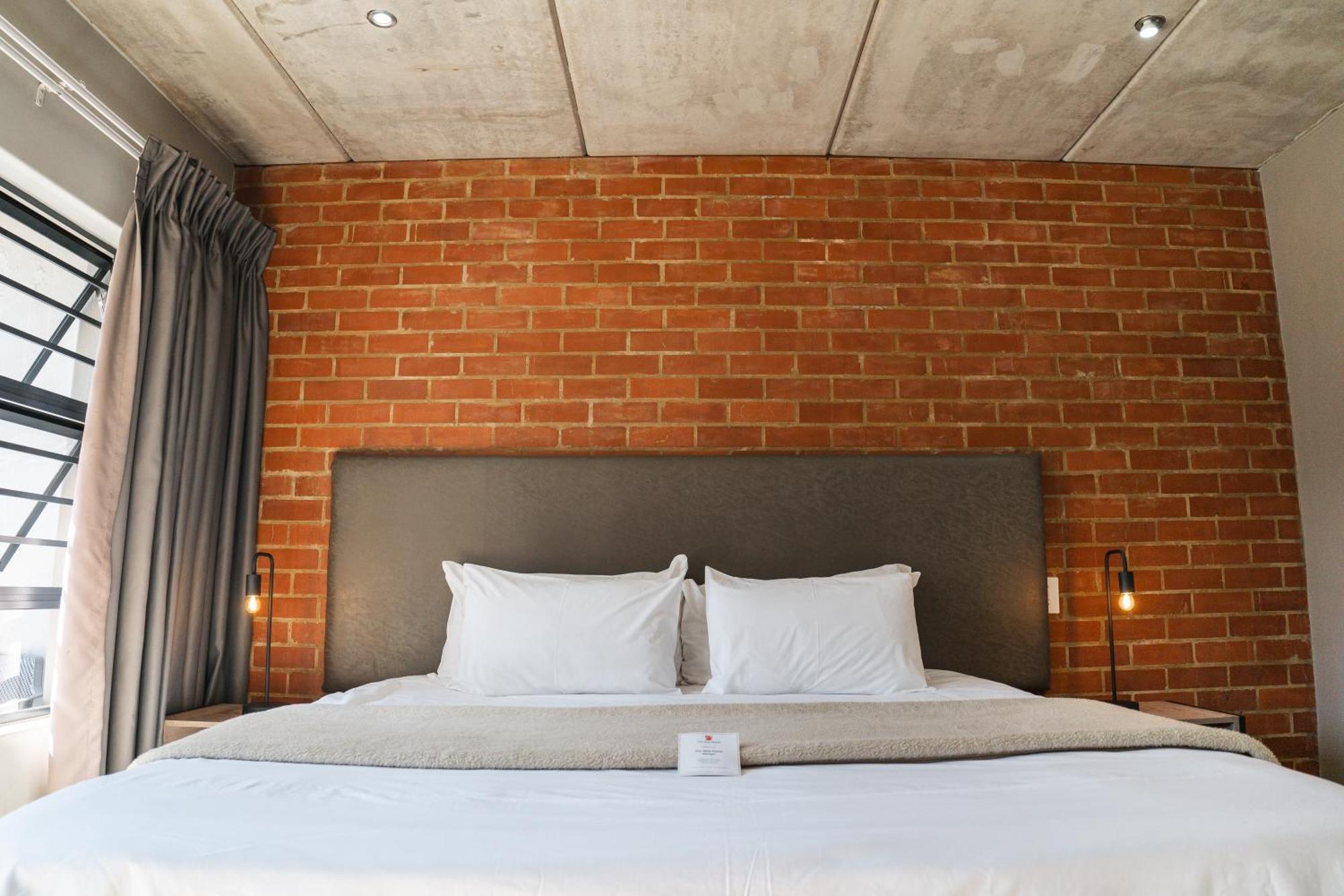The Wild Peach - Menlyn Hotel Pretoria Ngoại thất bức ảnh