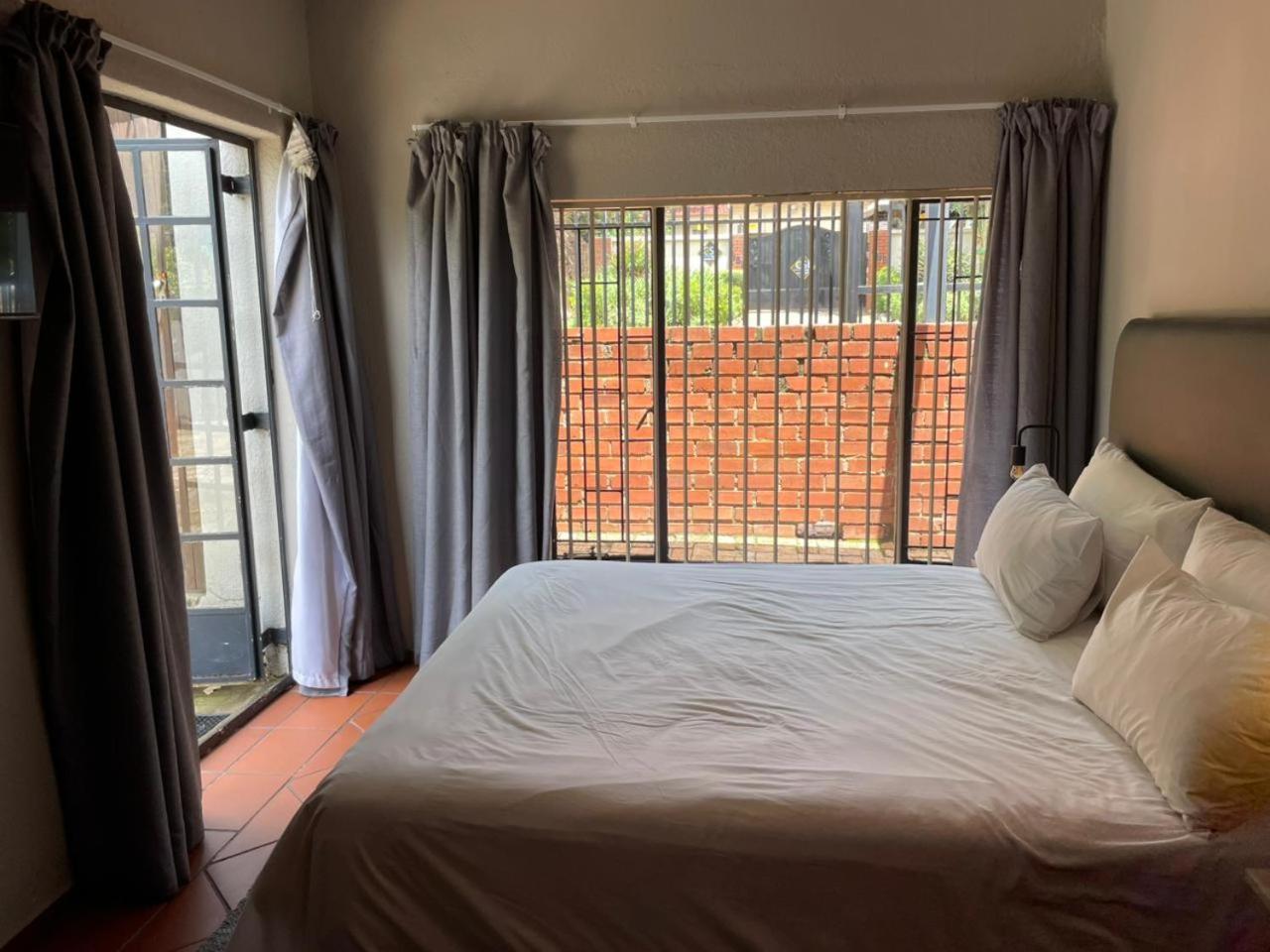 The Wild Peach - Menlyn Hotel Pretoria Ngoại thất bức ảnh